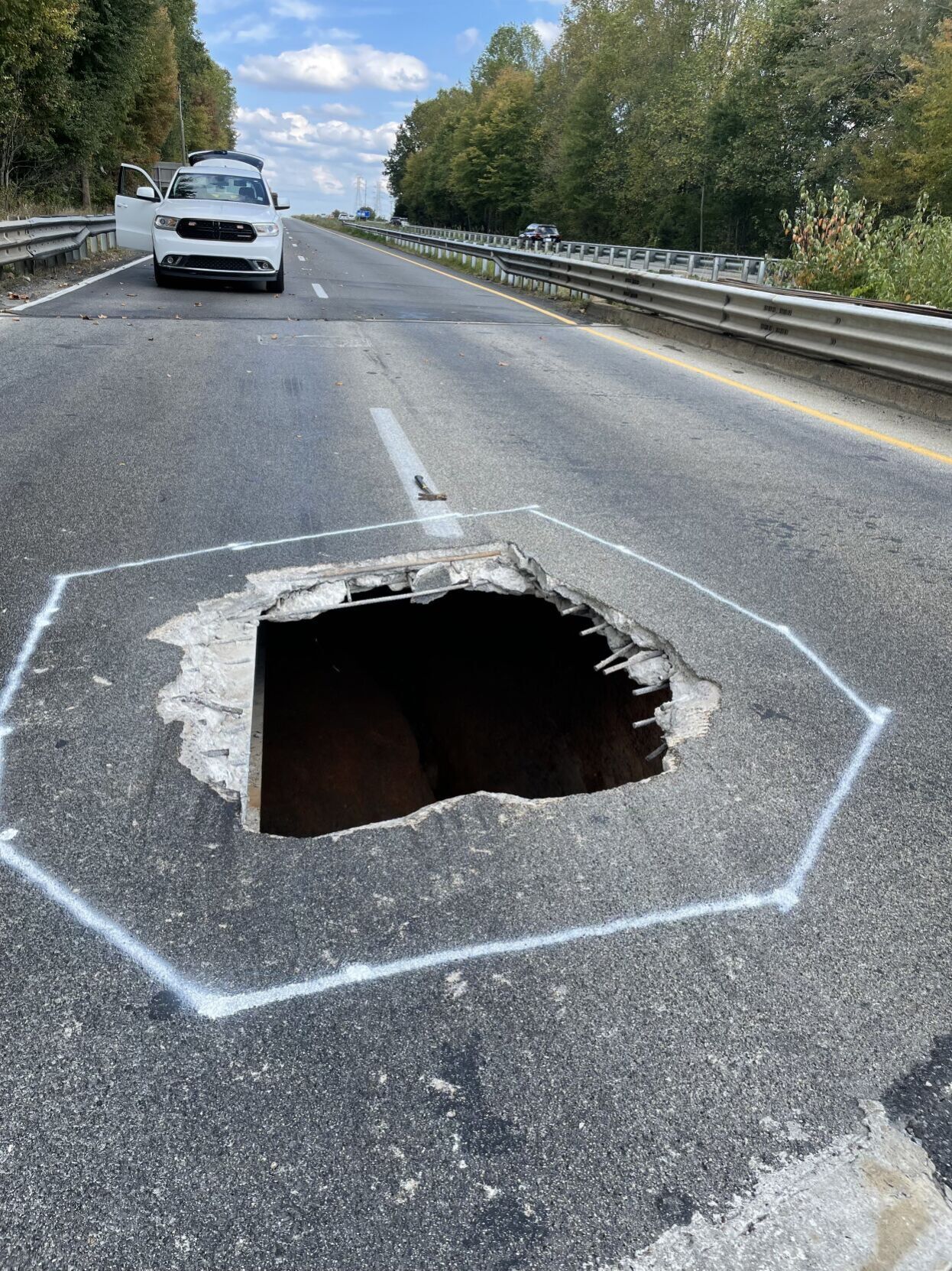 pothole 3.jpg